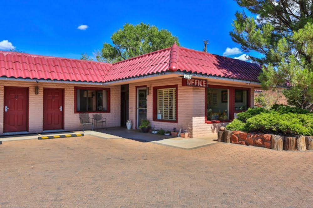 The Sedona Hilltop Inn Exterior photo